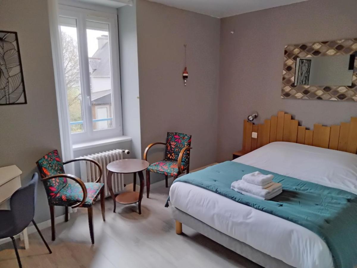 Hotel-Relais De Trefeuntec Plonevez-Porzay Bagian luar foto