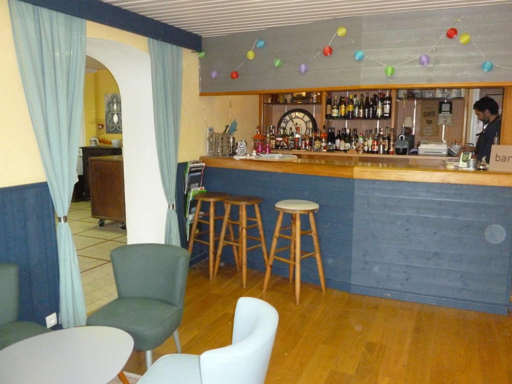 Hotel-Relais De Trefeuntec Plonevez-Porzay Bagian luar foto